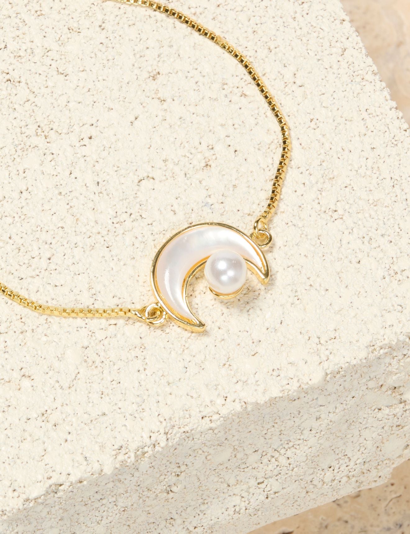 PEARL MOON BRACELET