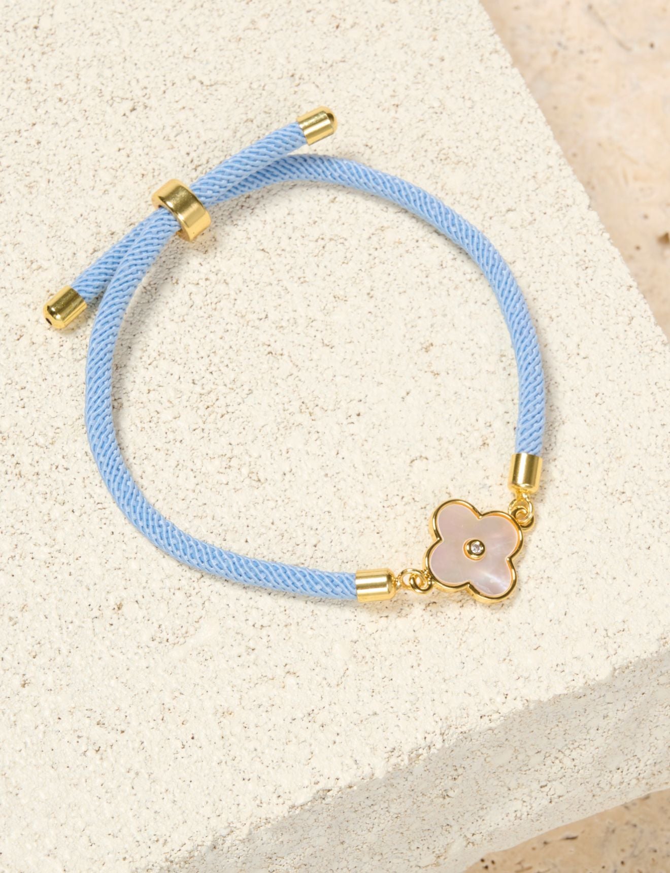 PEARL CLOVER BRACELET