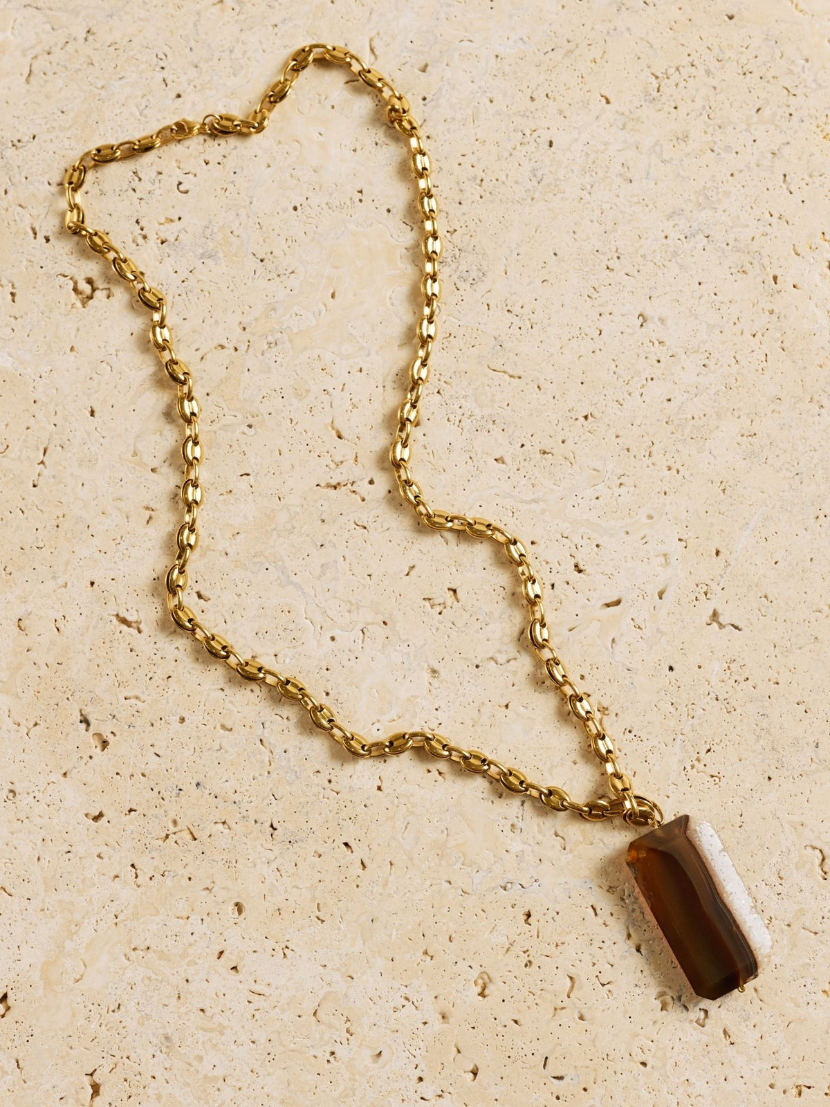 AGATE NECKLACE