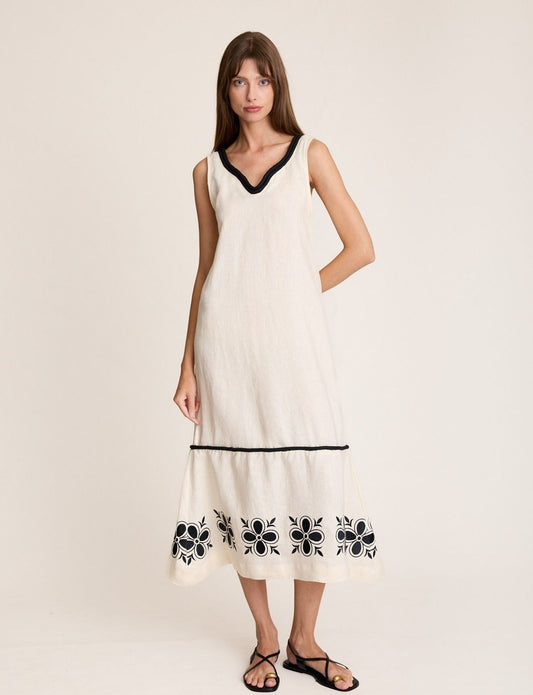 EMBROIDERED HEM DRESS CREME