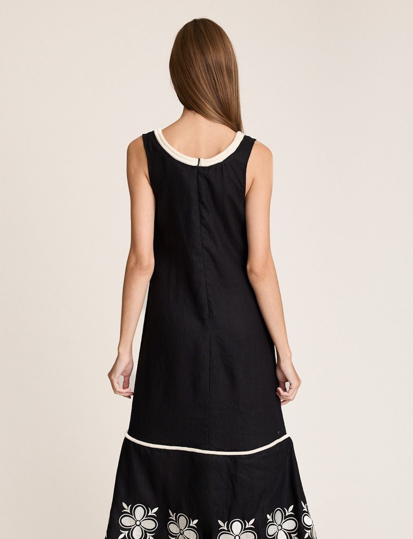 EMBROIDERED HEM DRESS ONYX