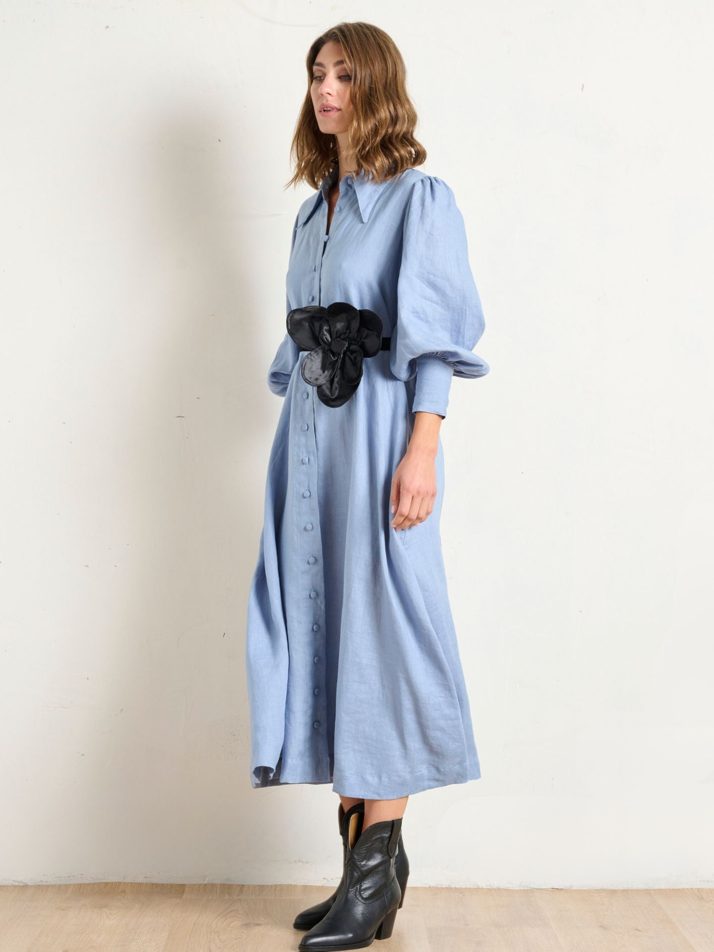 POINTED COLLAR DRESS ALLURE BLUE