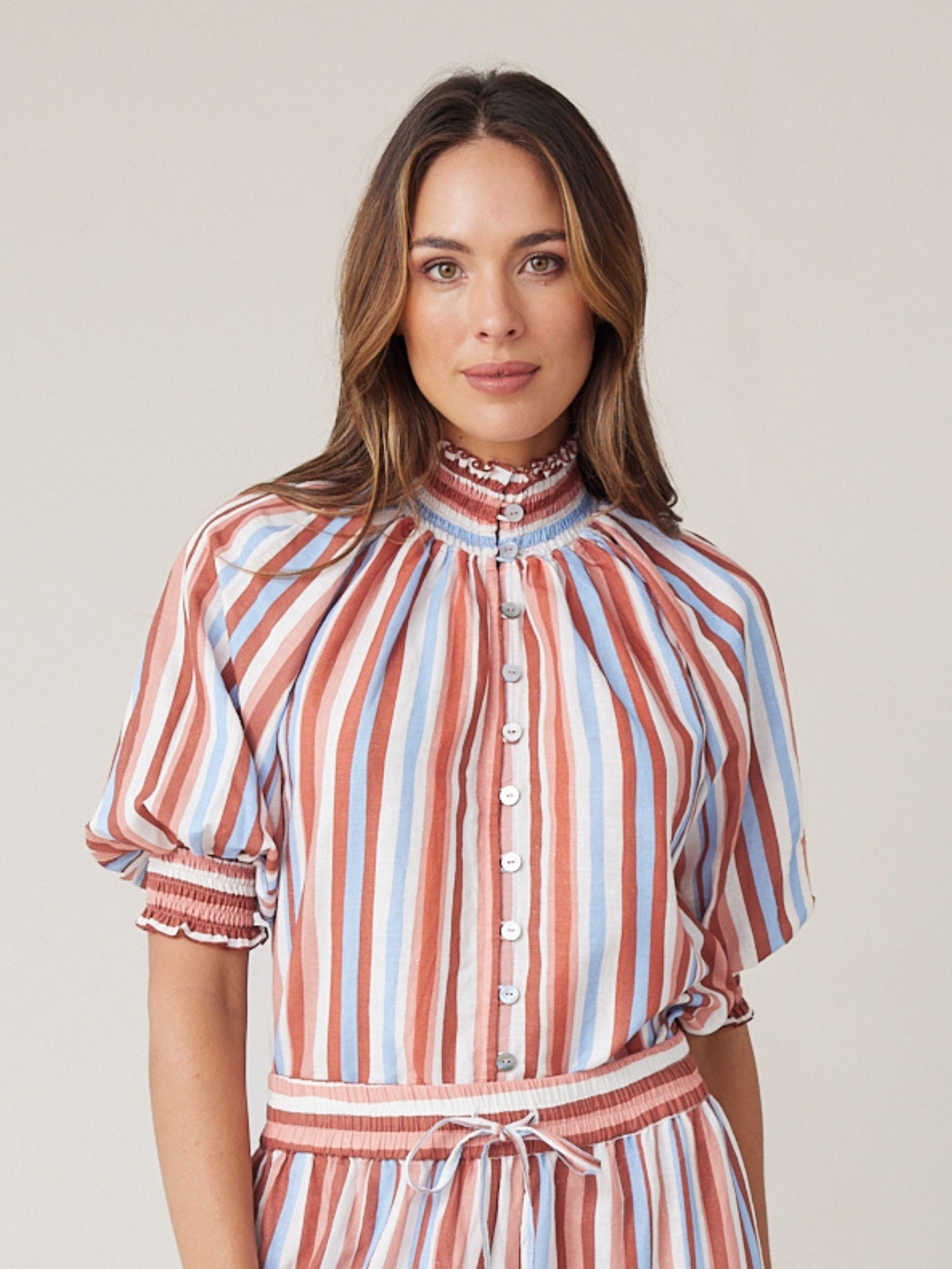 SHIRRED BLOUSE MOCHA STRIPE
