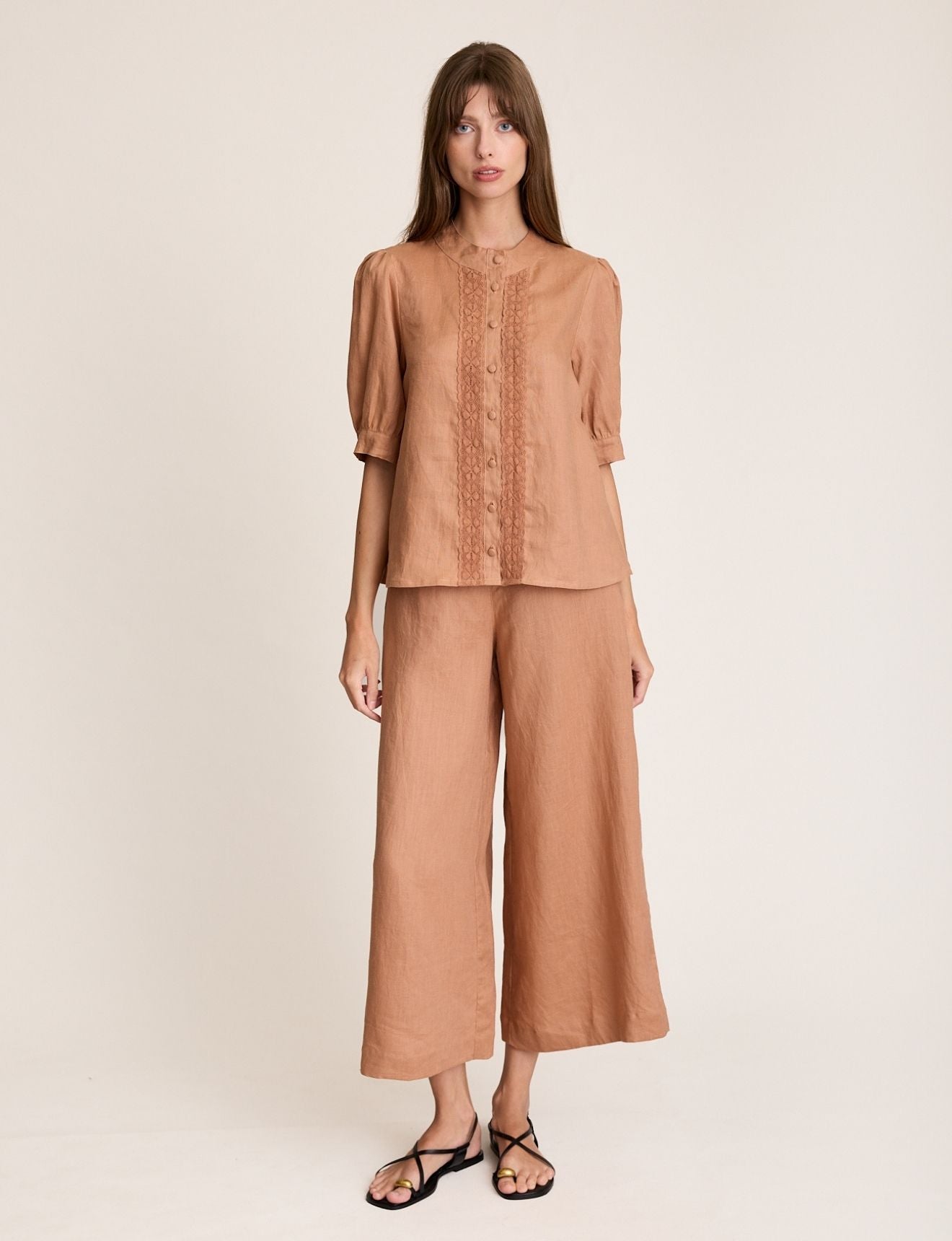 STELLAR BLOUSE CAFE