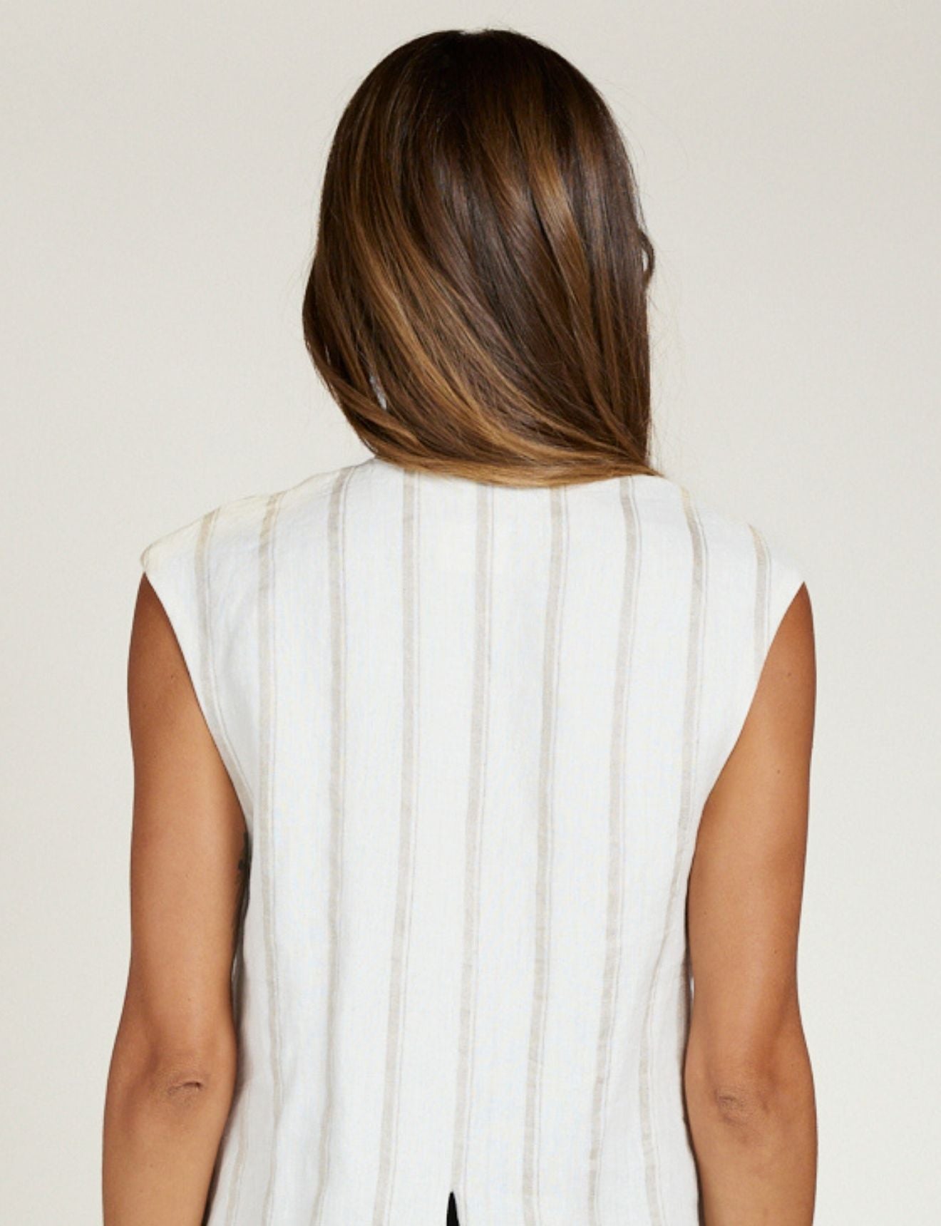 THE VEST TAUPE STRIPE