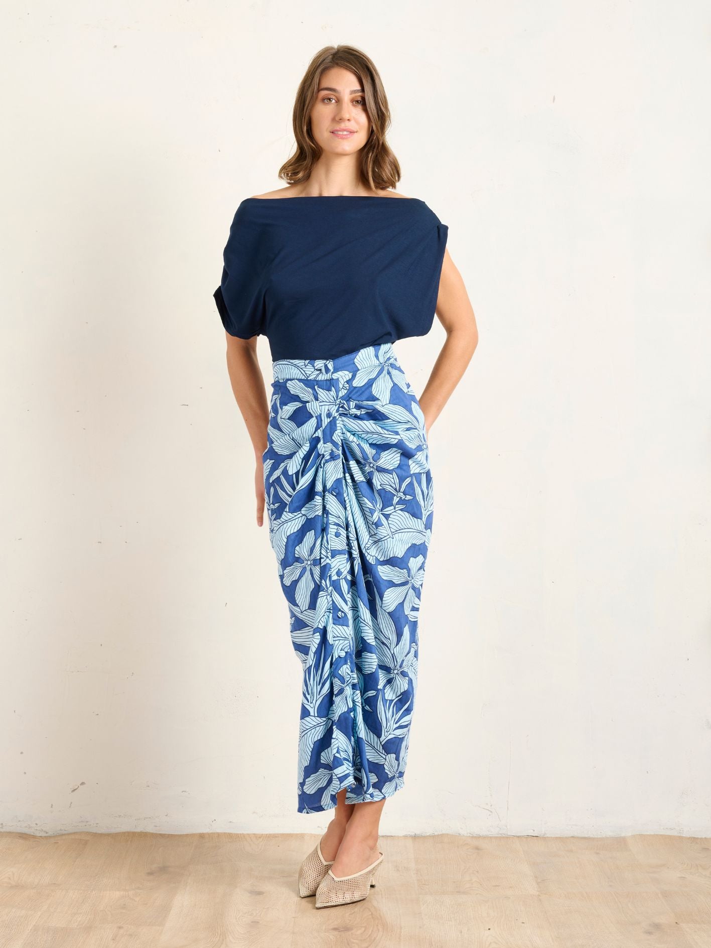 FOLIAGE PLEAT SKIRT MIDNIGHT