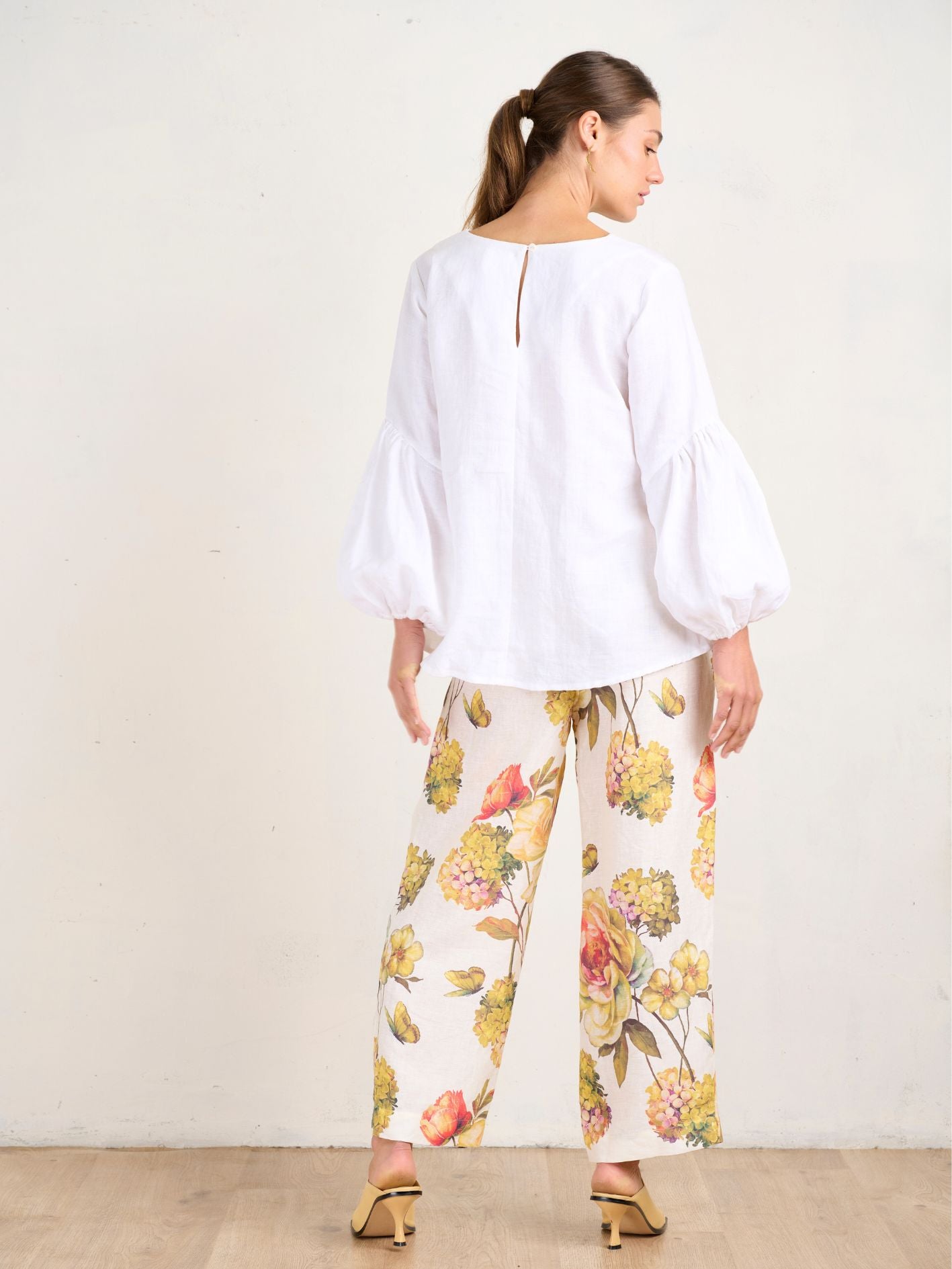 FALLING BELL TOP WHITE